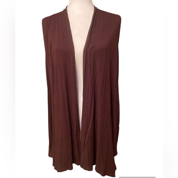 Design by Olivia Brown Vest Size XL - Picture 1 of 9
